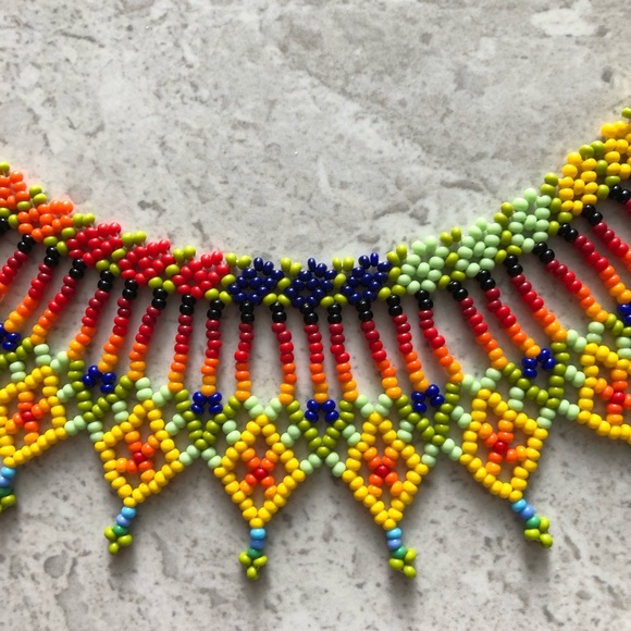 BEADS NECKLACE - Picture 9 of 12